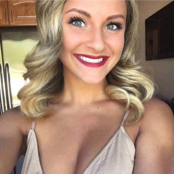 Meet your Posher, Paige - Picture 1 of 1