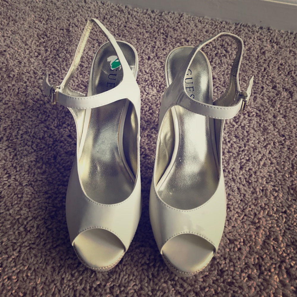 ✨ G Guess white heels shoes pumps 💗 night out