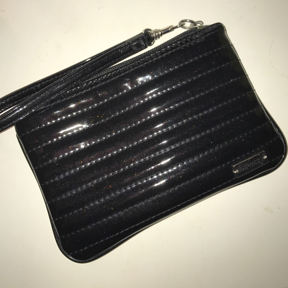 wristlet