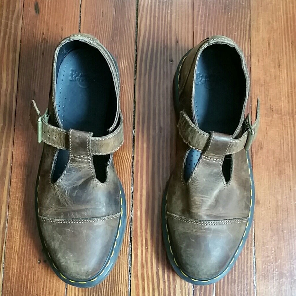 Dr. Martens Women's Gormy T-strap Mary Jane's