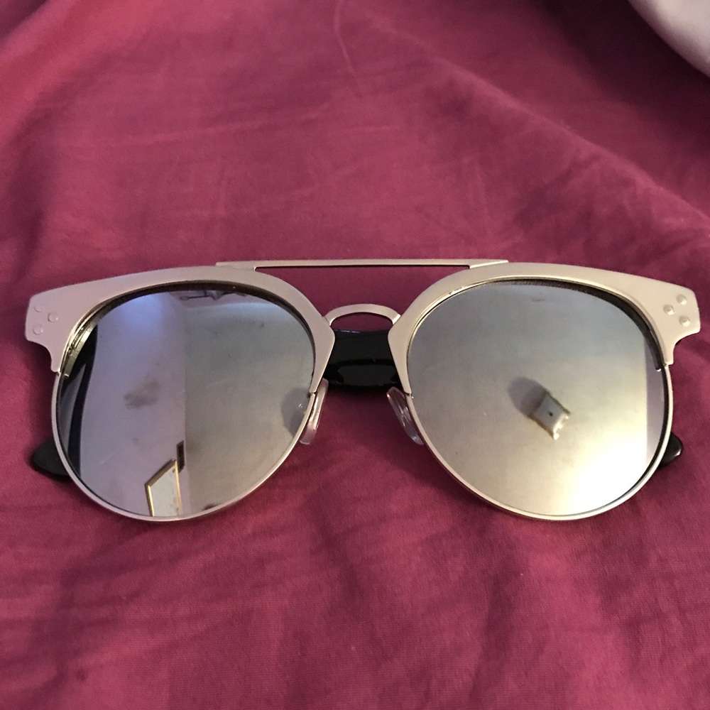 Mirror sunglasses