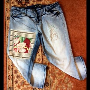 Destroyed Boho Hippy Boyfriend Capri Jeans