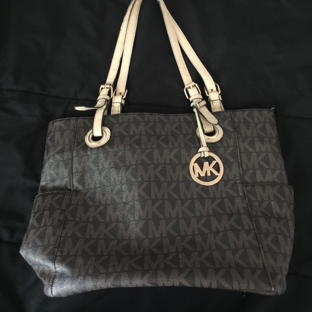 Authentic MK Tote 👜