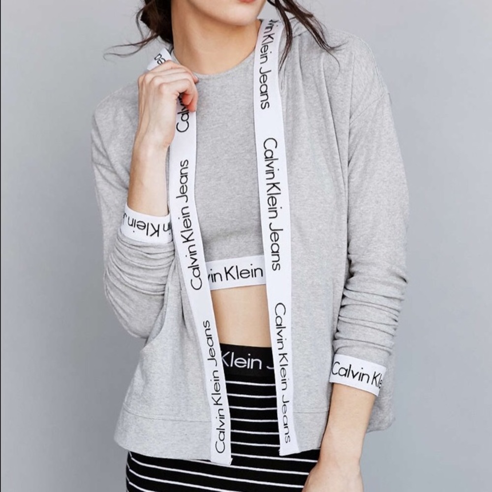 calvin klein flyaway hoodie grey size small