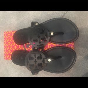 Tory Burch Robinson sandal size 9