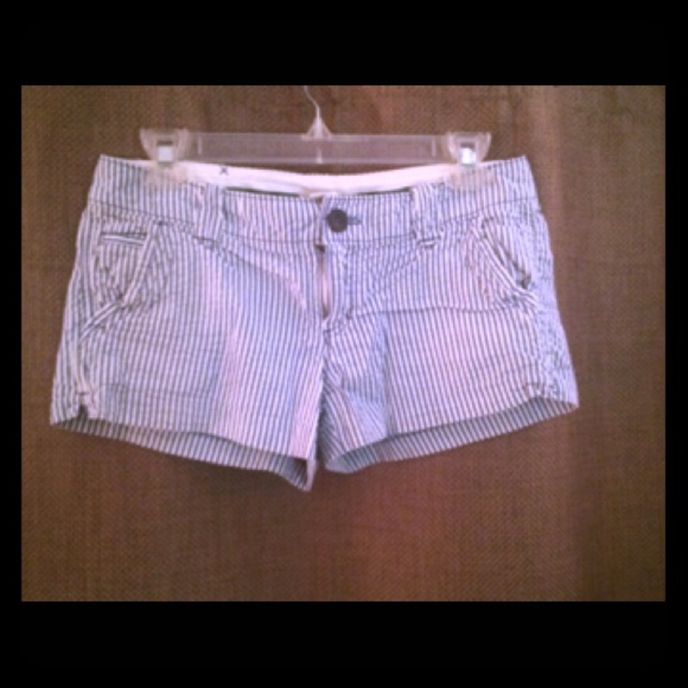 American Eagle Light blue pinstripe shorts