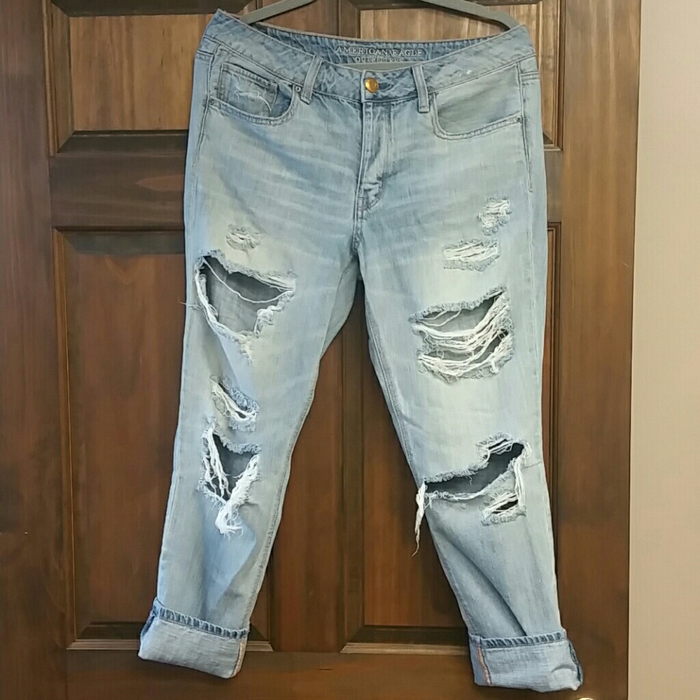 AE Tomboy jeans