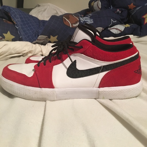 AJ1 lows - Picture 1 of 4