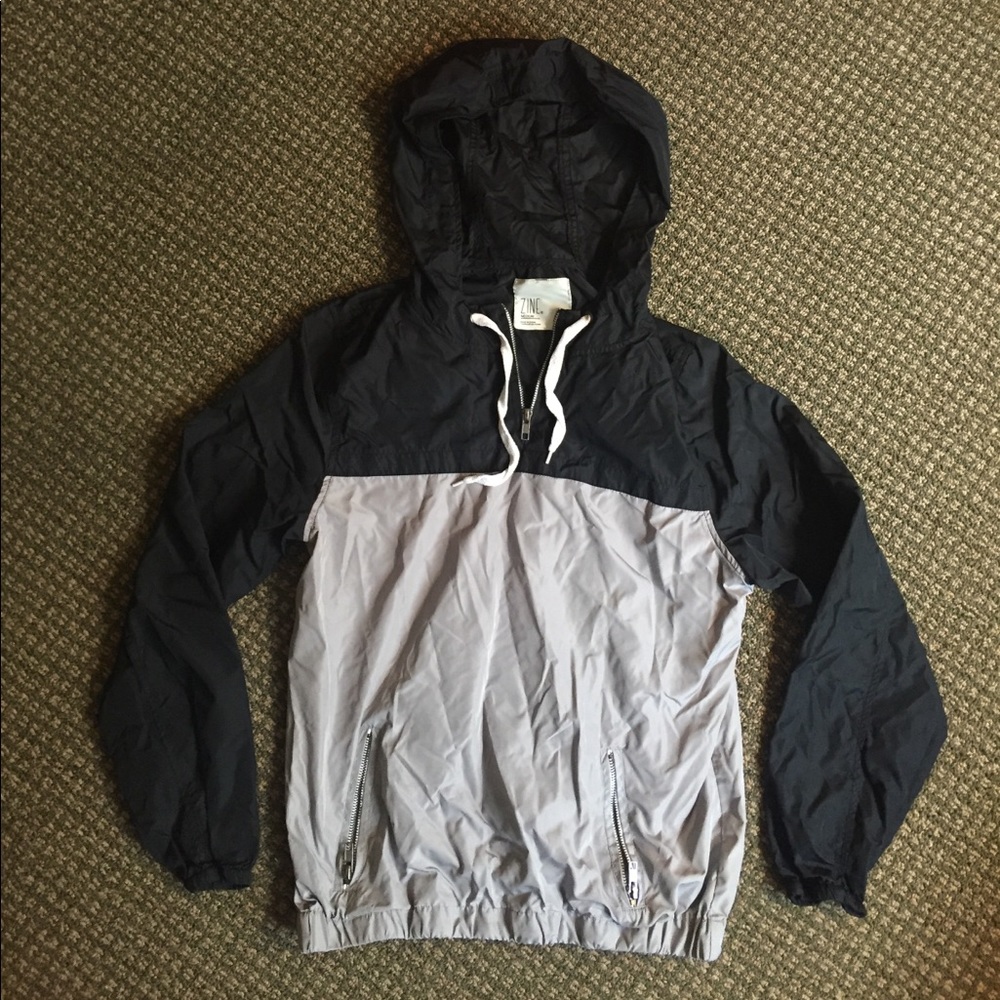 Windbreaker pullover