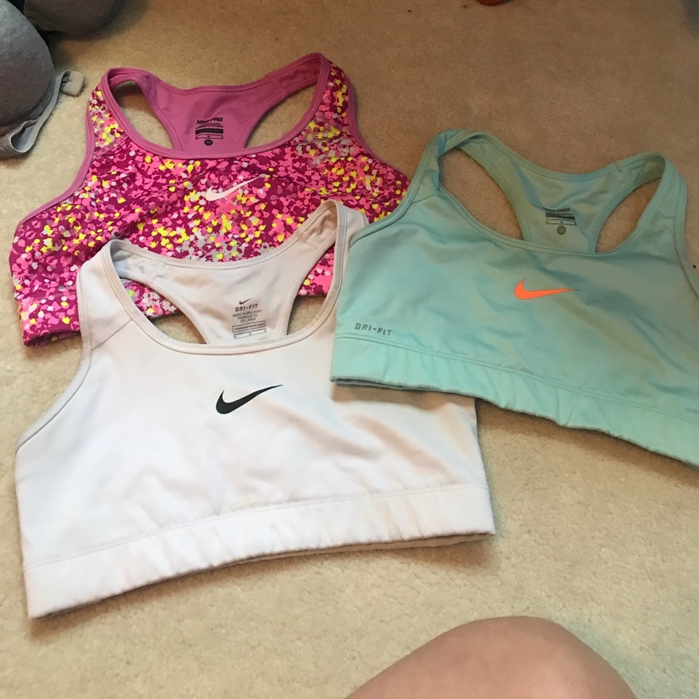 Nike sports bra
