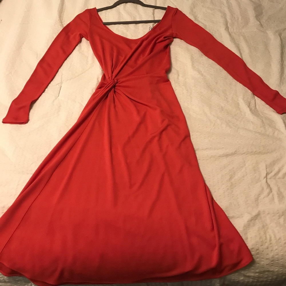 Nwt. Christian Dior side twist dress.