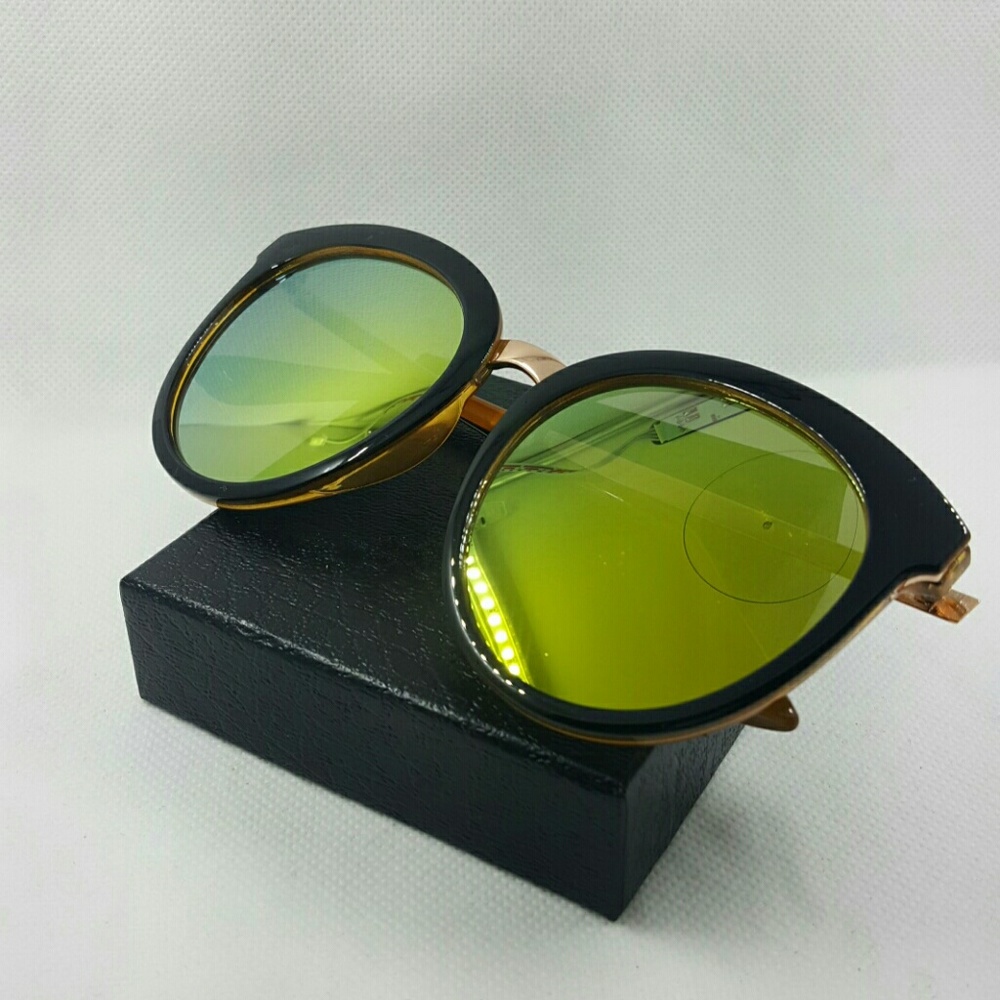 Big CAT Style woman Fashion trendy Sunglasses blac - Picture 1 of 2