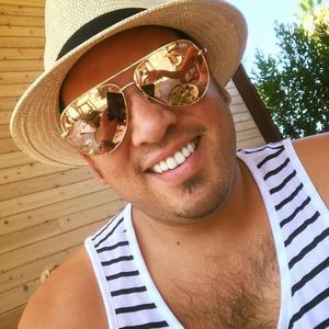 Meet your Posher, Johnny