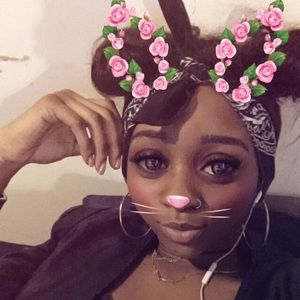 Meet your Posher, Jasmine