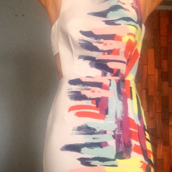 BCBG open-back gown - Picture 2 of 4