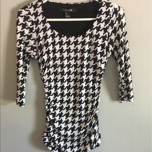 Houndstooth Print Top