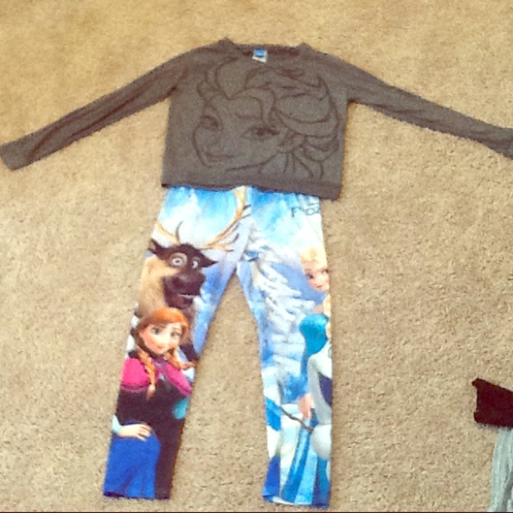 Frozen leggings and top