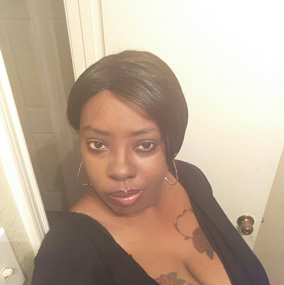 Meet your Posher, Tonya