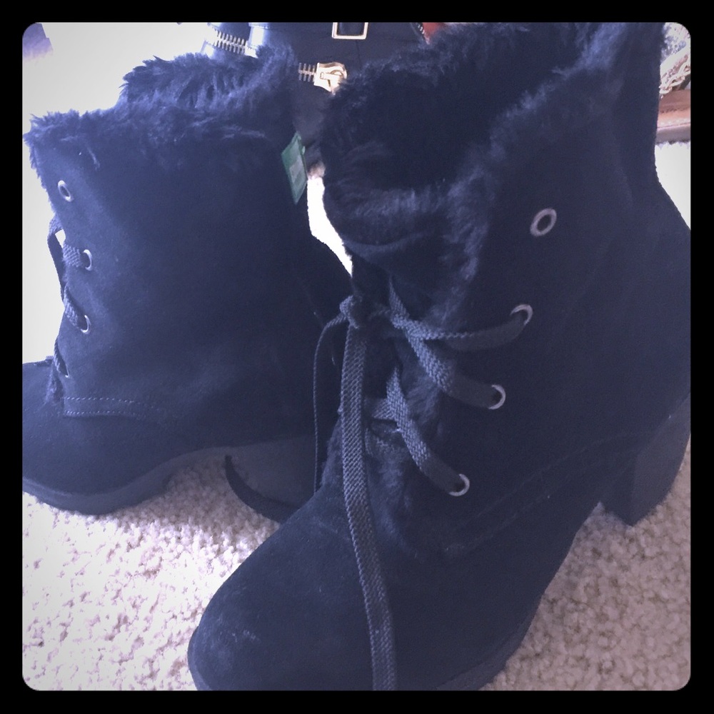 Cougar Winter booties black shearling inside