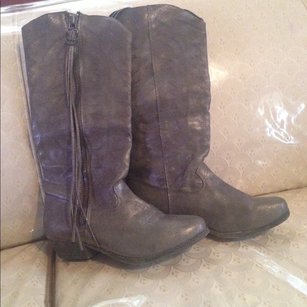 Brand new cowgirl boots