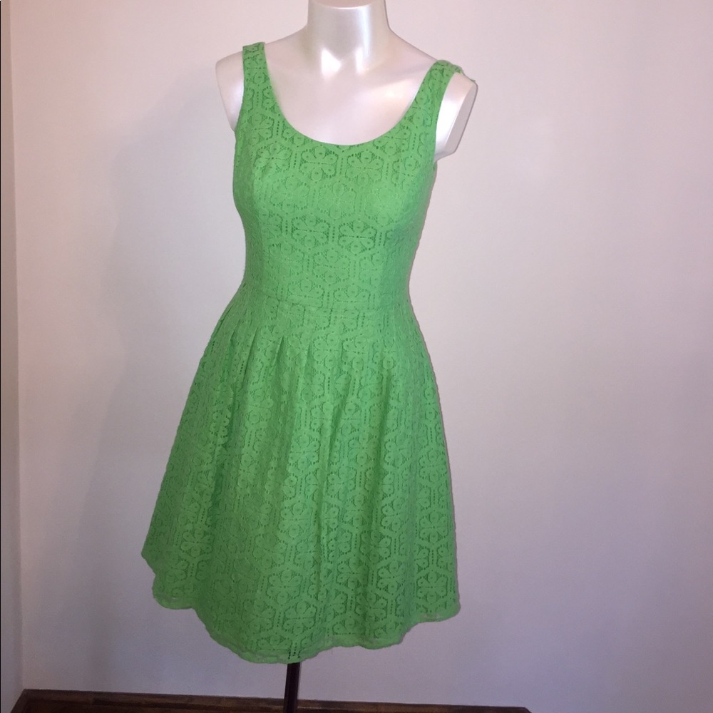 Lilly Pulitzer Green Lace Dress - size 0