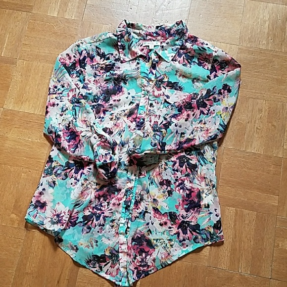 💥3 for $10💥 Floral blouse - Picture 5 of 5