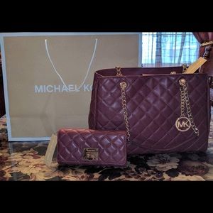 Genuine NWT Michael Kors purse with wallet
