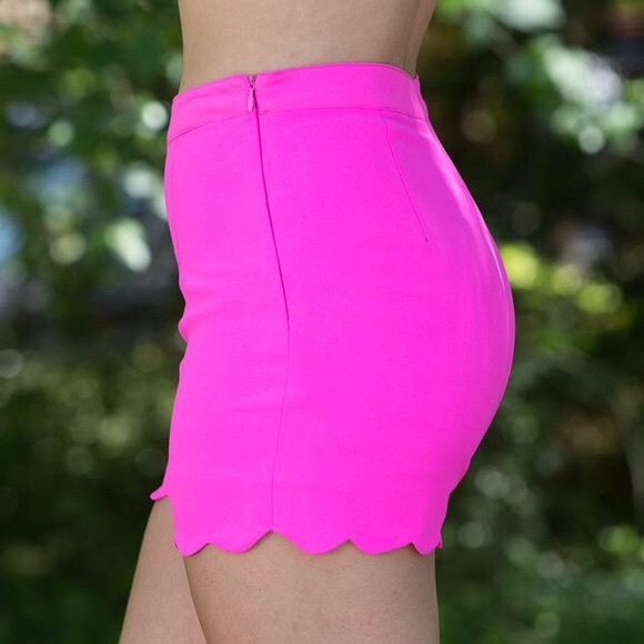 Express Pants - Express Hot Pink Scallop Hem Shorts NWOT