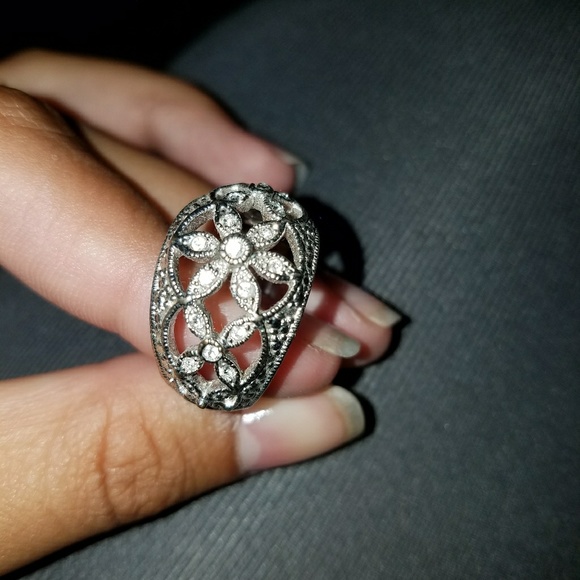 Ring - Picture 2 of 2
