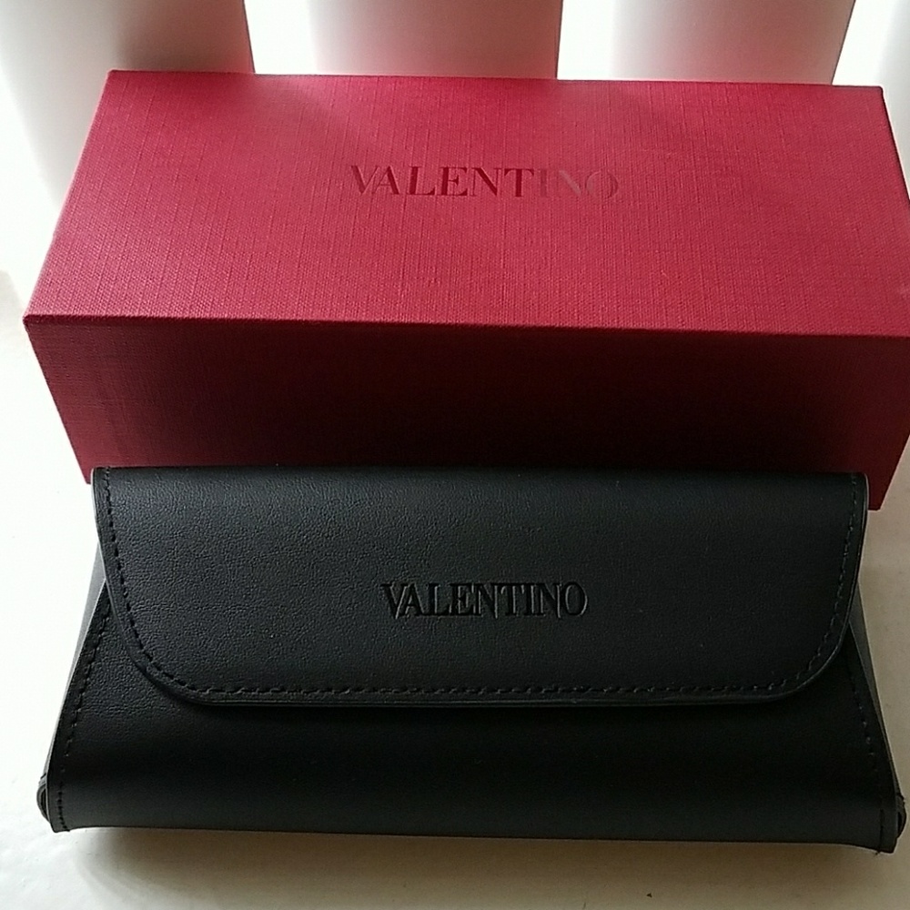 Velntino case ONLY