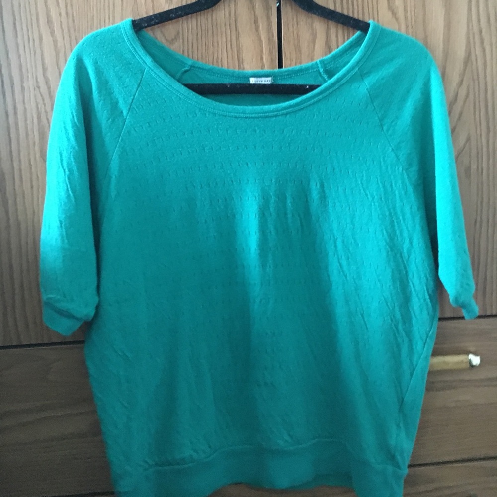 Green short sleeve top
