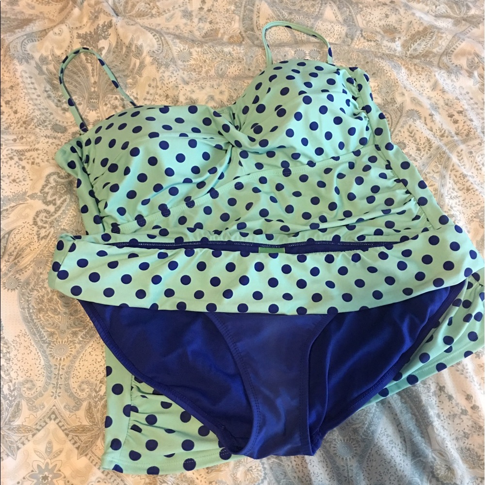 Plus size swim suit