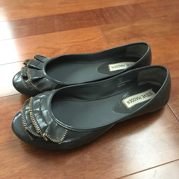Steve Madden Ballet Flats - Picture 2 of 2