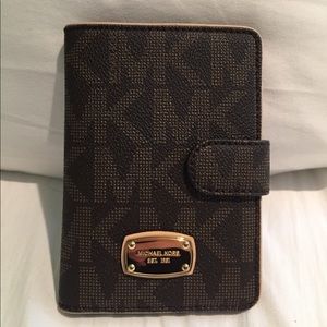 Never Used Michael Kors Passport Holder