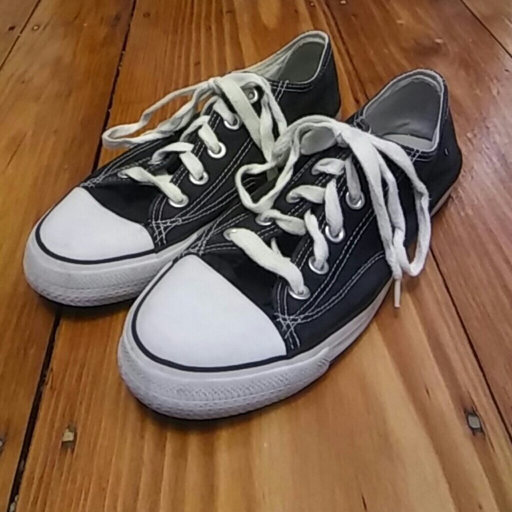 Airwalk shoes
