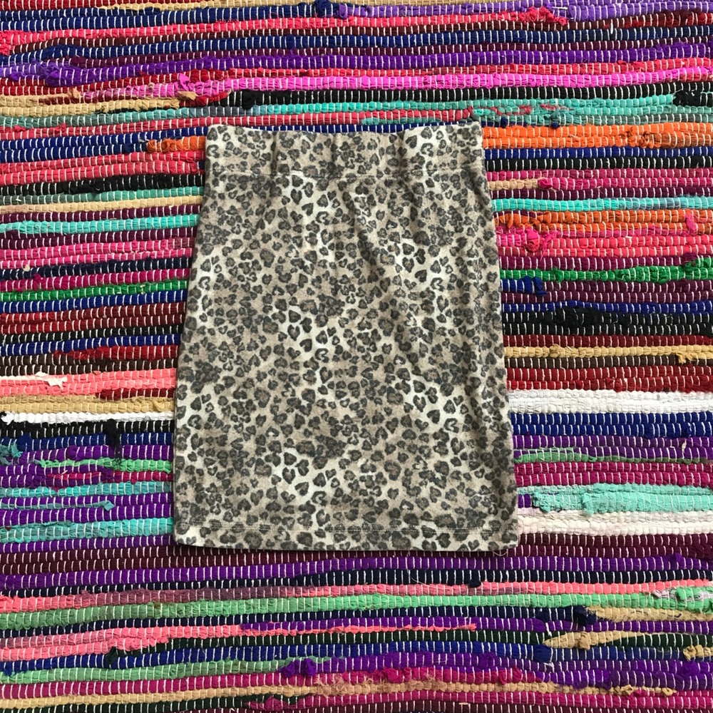 Cheetah print pencil skirt