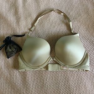 Victoria's Secret Very Sexy low back strap bra