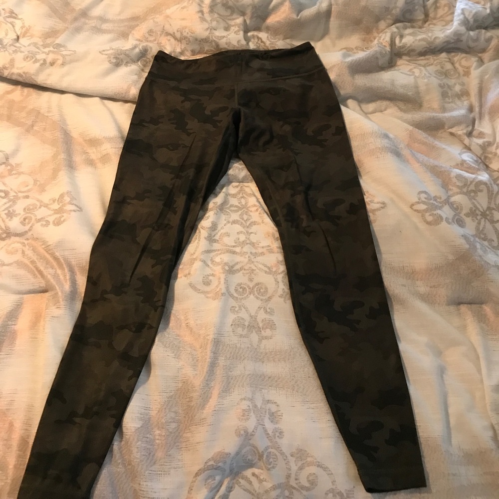 Lululemon Camo Wunder Unders