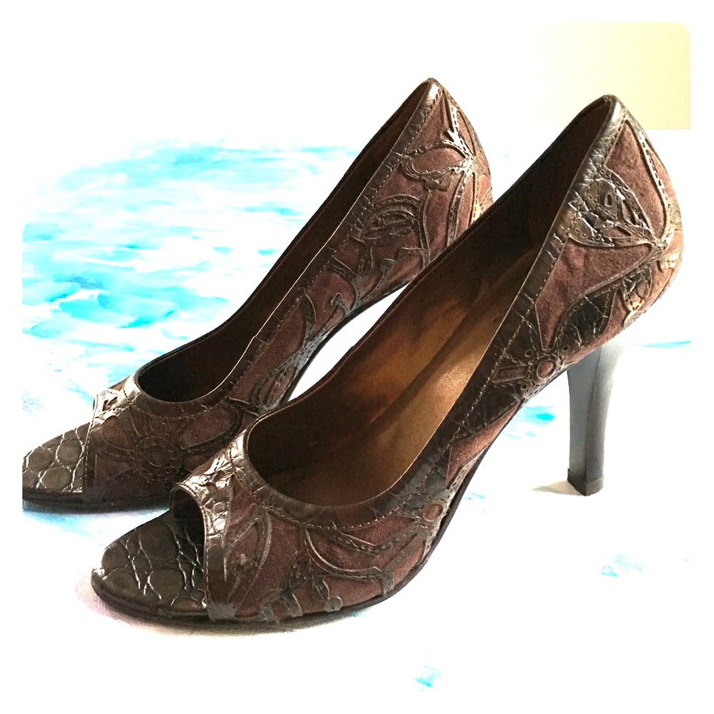 Textured Leather Heels WORN ONLY A FEW HOURS!