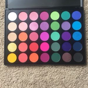 Morphe 35B palette