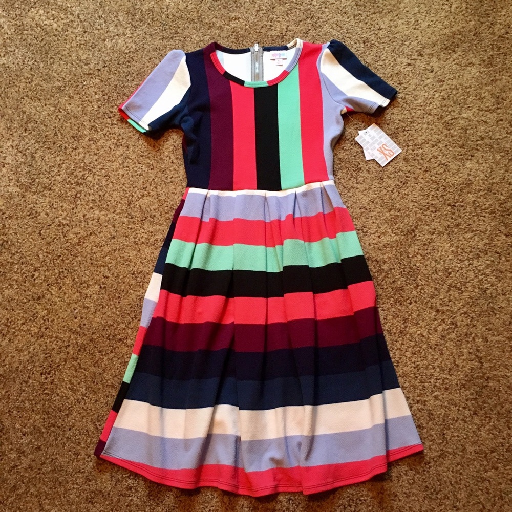Gorgeous LuLaRoe Amelia dress XS