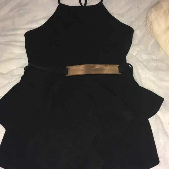 Cute romper - Picture 2 of 2