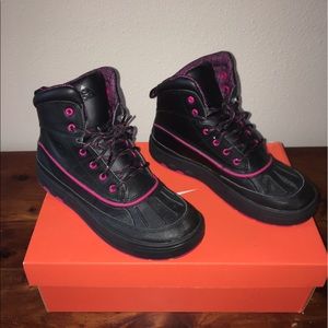 Shoes:: Nike Woodside 2 High GS