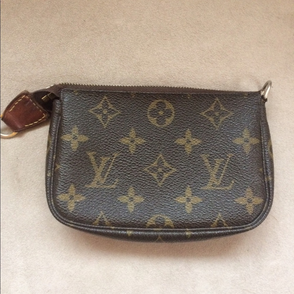 LV Clutch