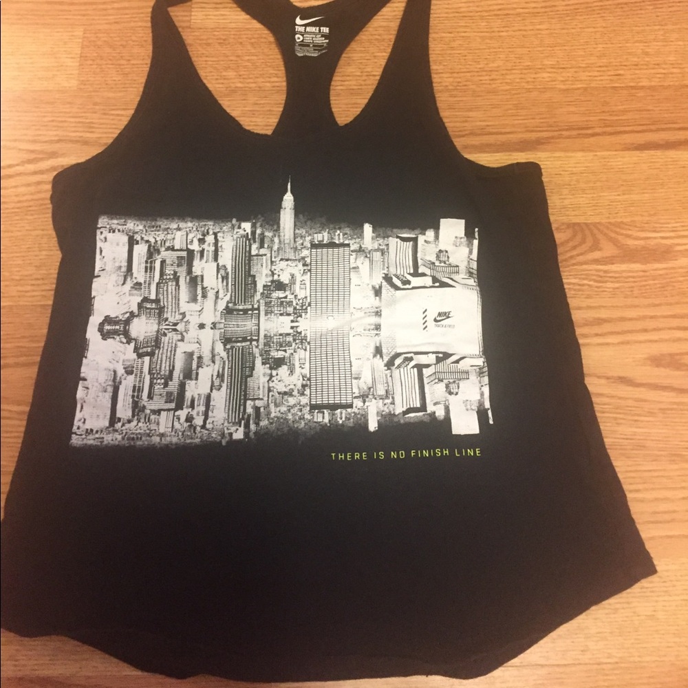 Black athletic cut Nike tee