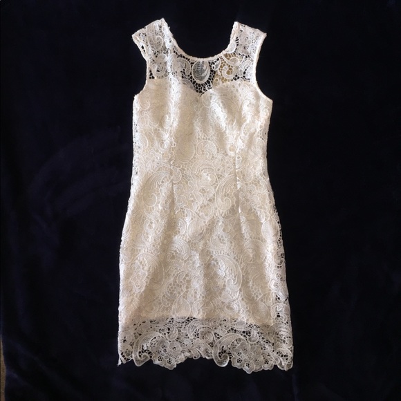 $68 {Francesca's} White Sleeveless Lace Dress - Picture 2 of 8