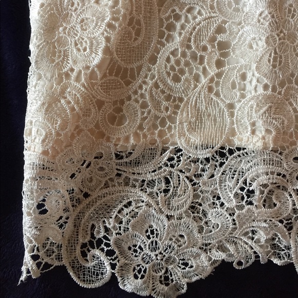 $68 {Francesca's} White Sleeveless Lace Dress - Picture 5 of 8