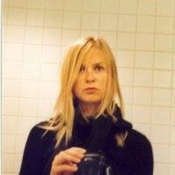 Meet your Posher, Kim - Picture 1 of 1