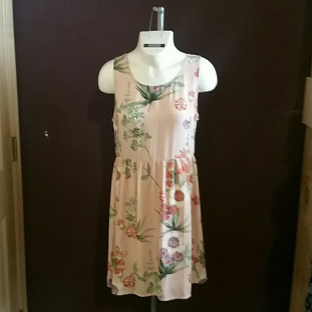 Floral dress , S , NWT