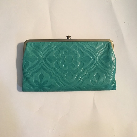 SOLD ! ⚪️ Turquoise Hobo International Clutch - Picture 2 of 5